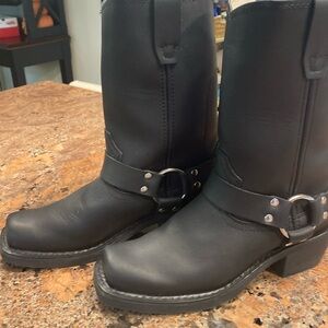 Moto boots